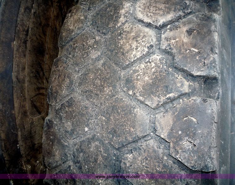 image for item 4020 1990 International 4700