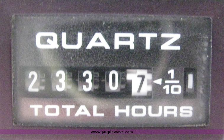 image for item 5230 Bobcat 773 skid steer