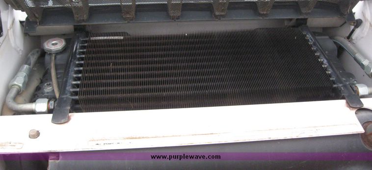 image for item 5230 Bobcat 773 skid steer