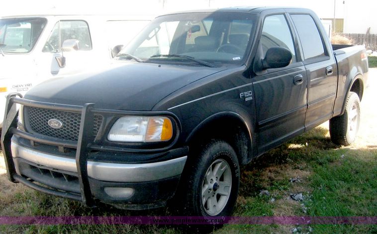 image for item 6691 2003 Ford F150 pickup truck