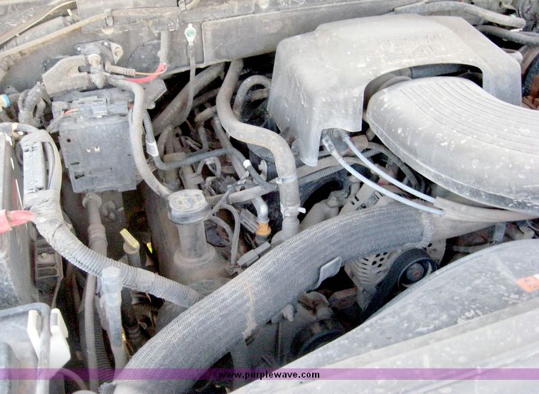 image for item 6691 2003 Ford F150 pickup truck