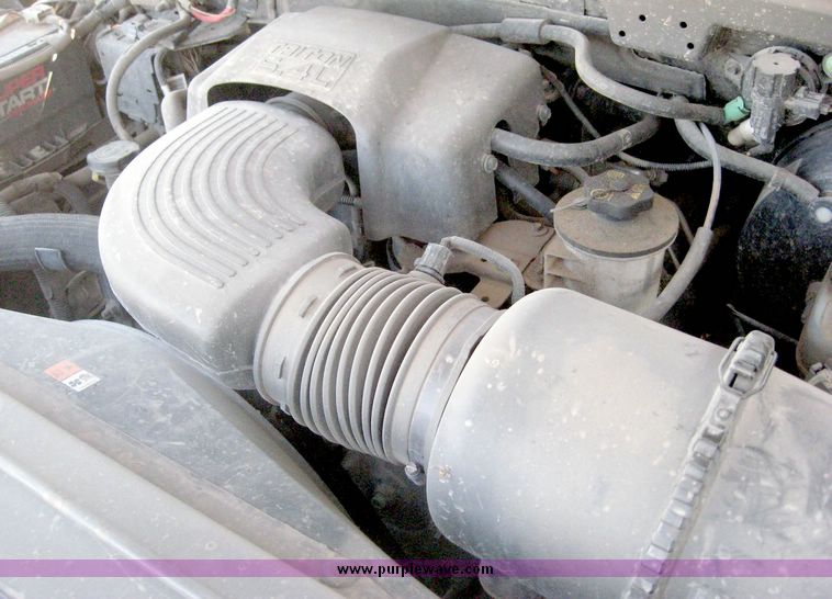 image for item 6691 2003 Ford F150 pickup truck