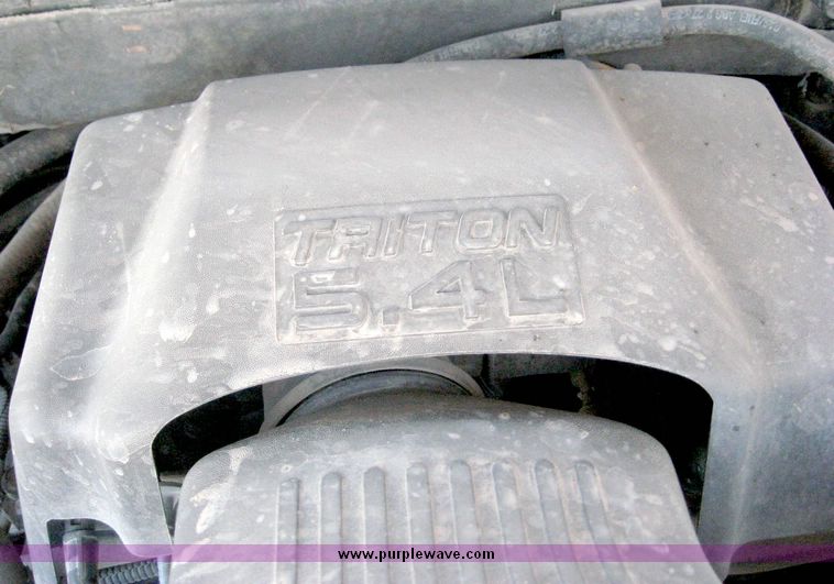 image for item 6691 2003 Ford F150 pickup truck