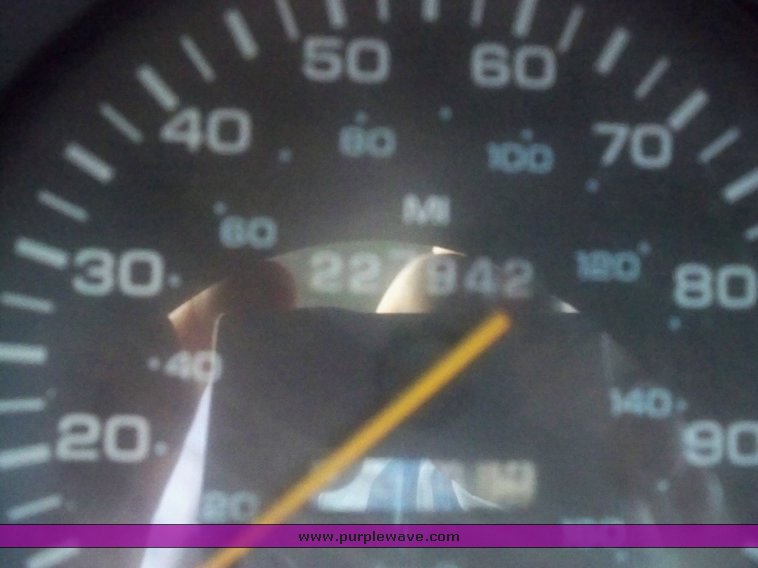 image for item 7511 1997 Dodge Ram B2500 van