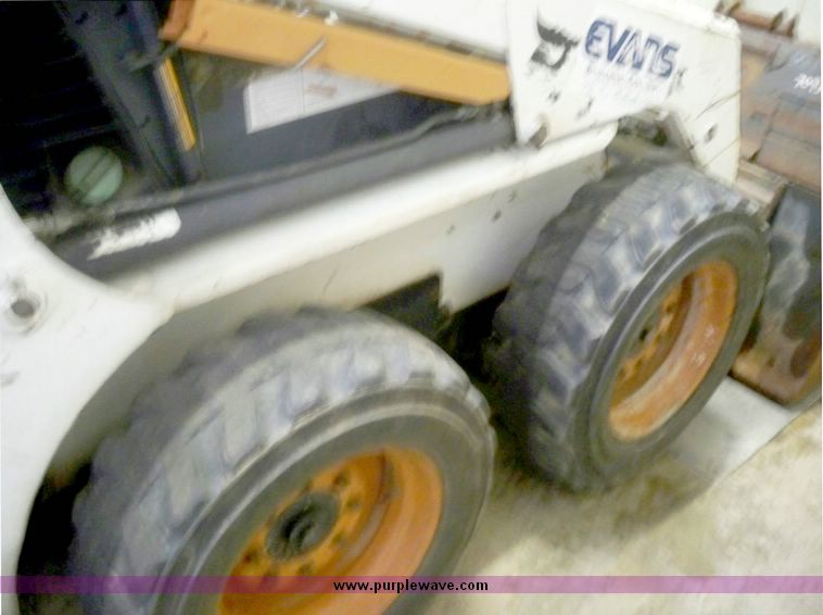 image for item 7515 Bobcat 753 skid steer