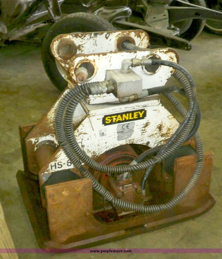 image for item 7517 Stanley 442 series 6000 vibrating plate compactor