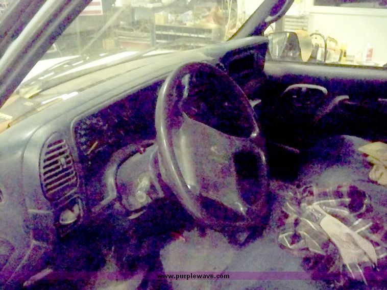 image for item 7518 1998 Chevrolet C2500  extended cab pickup truck