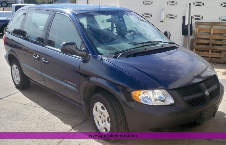image for item 7654 2001 Dodge Caravan SE