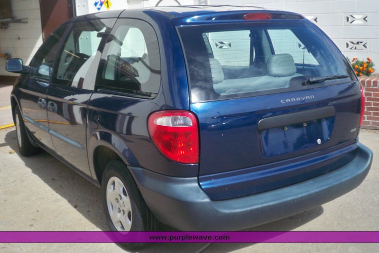 image for item 7654 2001 Dodge Caravan SE