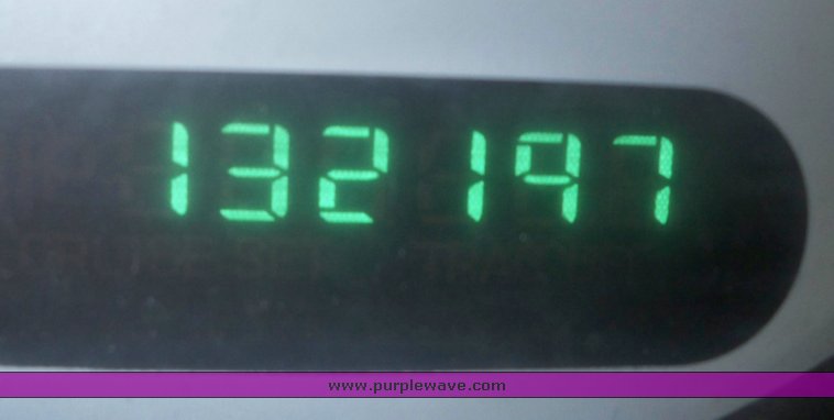 image for item 7654 2001 Dodge Caravan SE