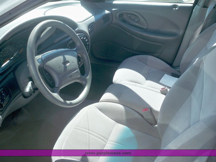 image for item 7656 1997 Ford Taurus GL