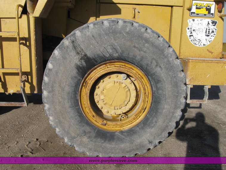 image for item 8394 1990 Caterpillar 950E wheel loader