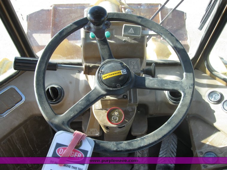 image for item 8394 1990 Caterpillar 950E wheel loader