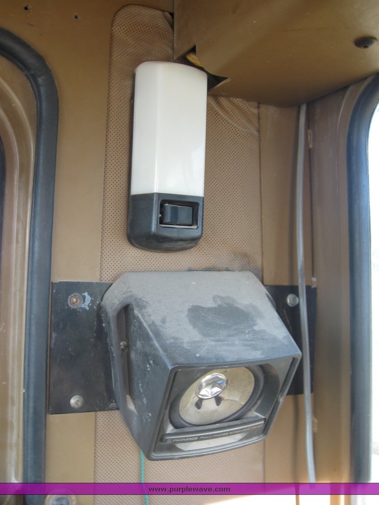 image for item 8394 1990 Caterpillar 950E wheel loader