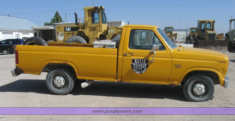image for item 8395 1985 Ford F150