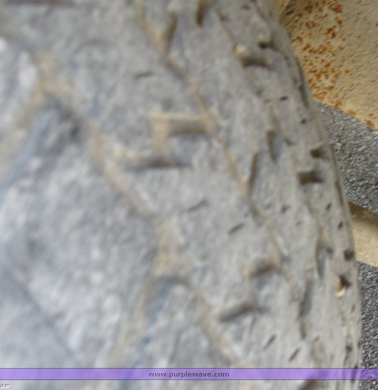 image for item 8395 1985 Ford F150