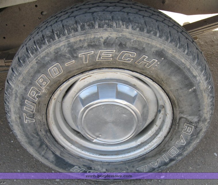 image for item 8396 1992 Dodge D-150 pickup truck