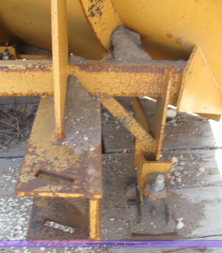 image for item 8397 1994 Dymax DVX-10 10' V-plow