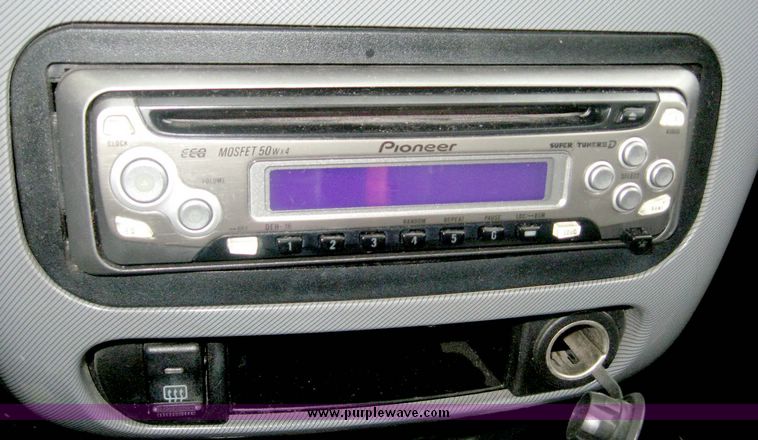 image for item 8639 2002 Dodge Neon ES