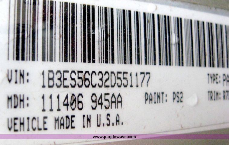 image for item 8639 2002 Dodge Neon ES