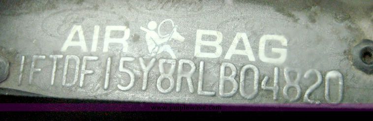 image for item 8640 1994 Ford F150 pickup truck