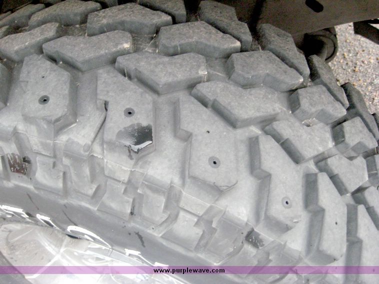 image for item 8642 1997 Ford Explorer