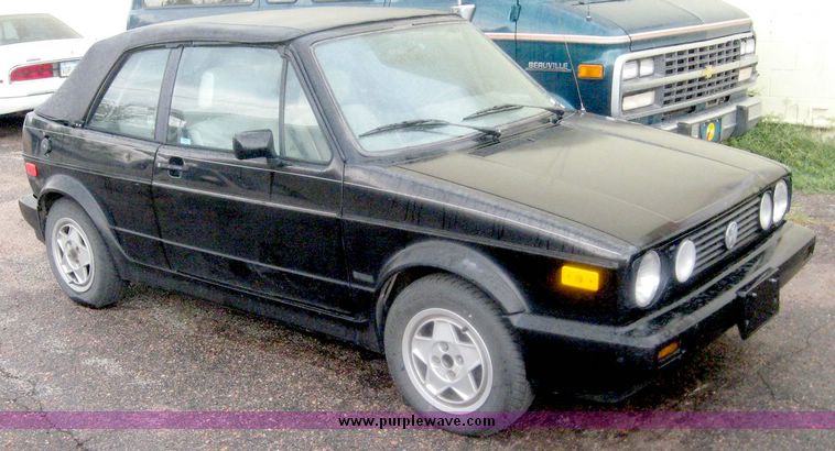 image for item 8643 1992 Volkswagen Cabriolet