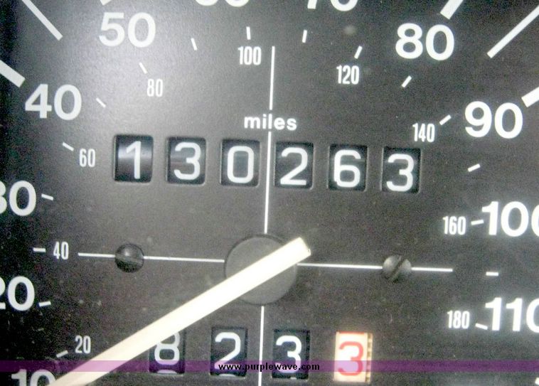 image for item 8643 1992 Volkswagen Cabriolet