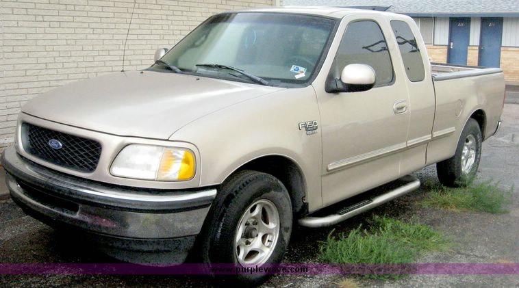 image for item 8644 1998 Ford F150 pickup truck