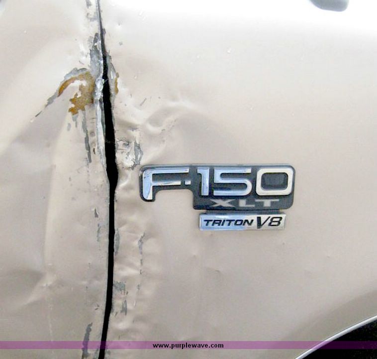 image for item 8644 1998 Ford F150 pickup truck