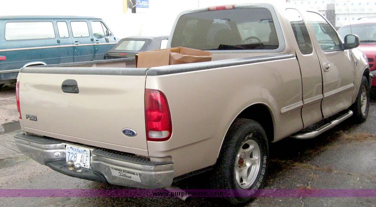 image for item 8644 1998 Ford F150 pickup truck
