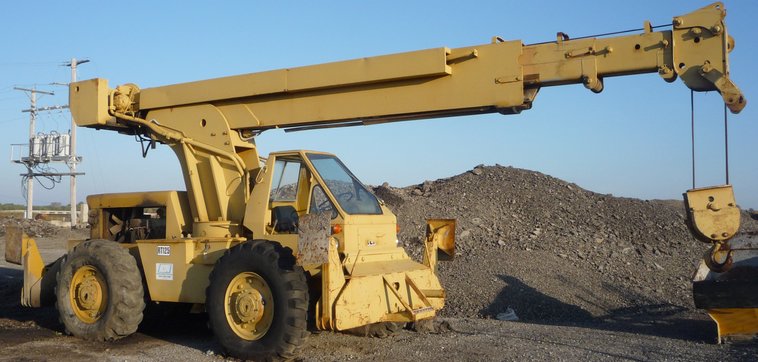 image for item 8817 Galion RT125 rubber tire crane