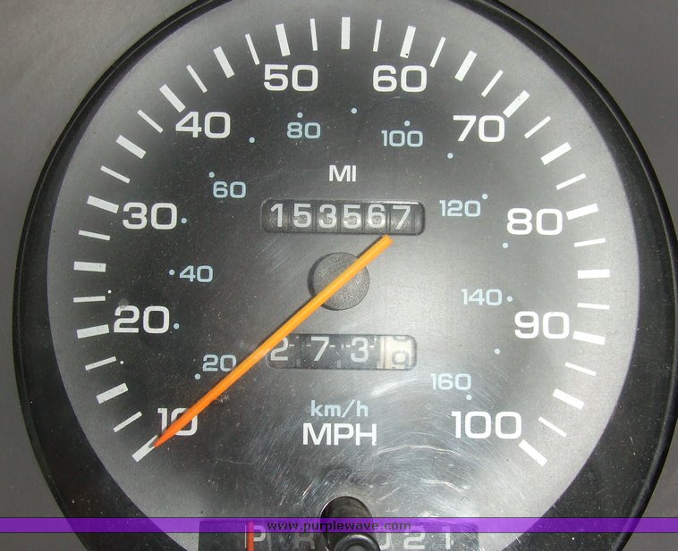 image for item 9513 1994 Dodge Ram Wagon B350