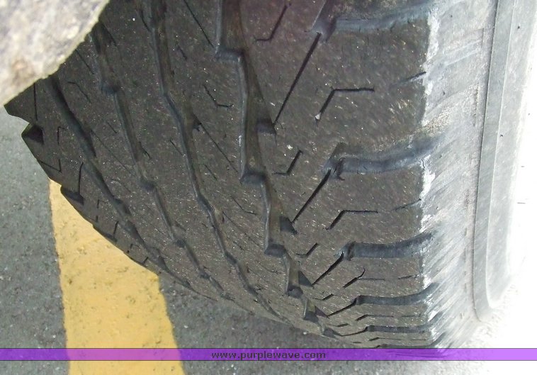 image for item 9513 1994 Dodge Ram Wagon B350