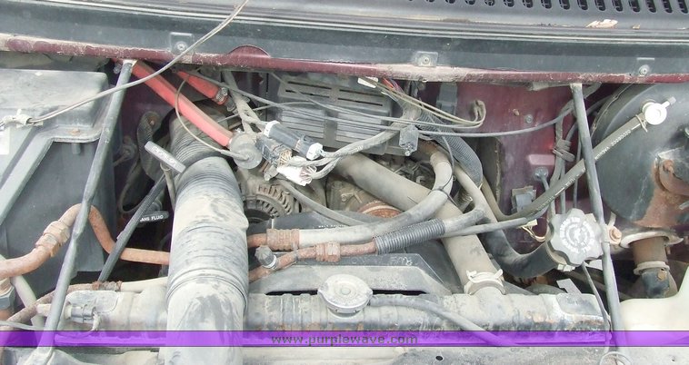 image for item 9513 1994 Dodge Ram Wagon B350