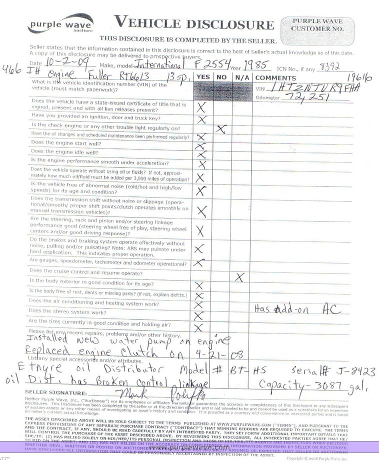 image for item 8392 1985 International S Series F2554 oil truck