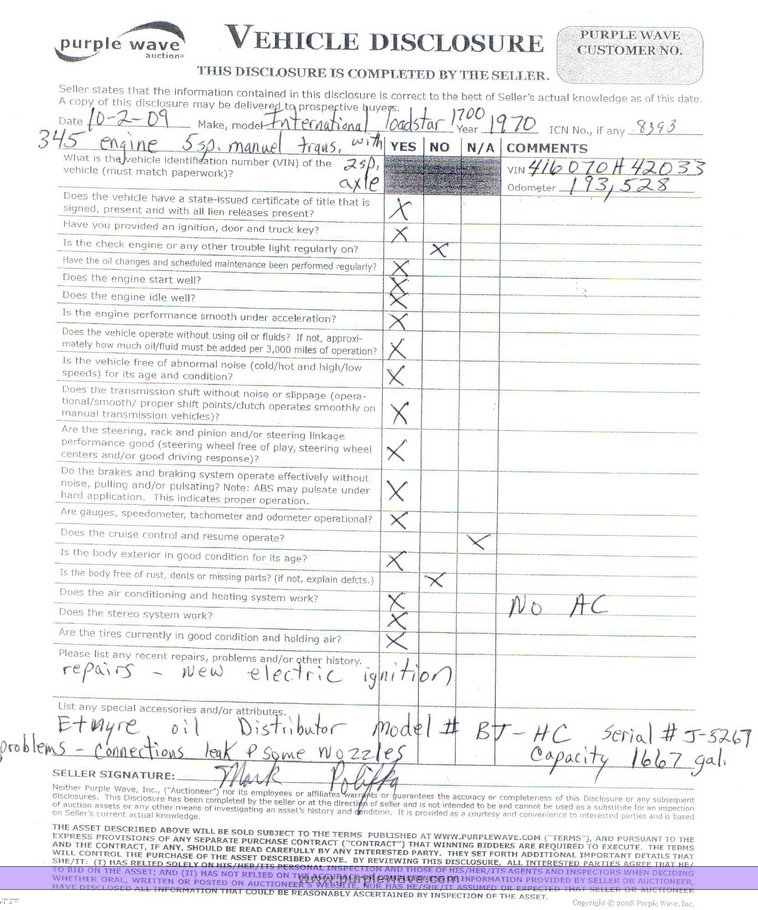 image for item 8393 1970 International Loadstar 1700 oil truck