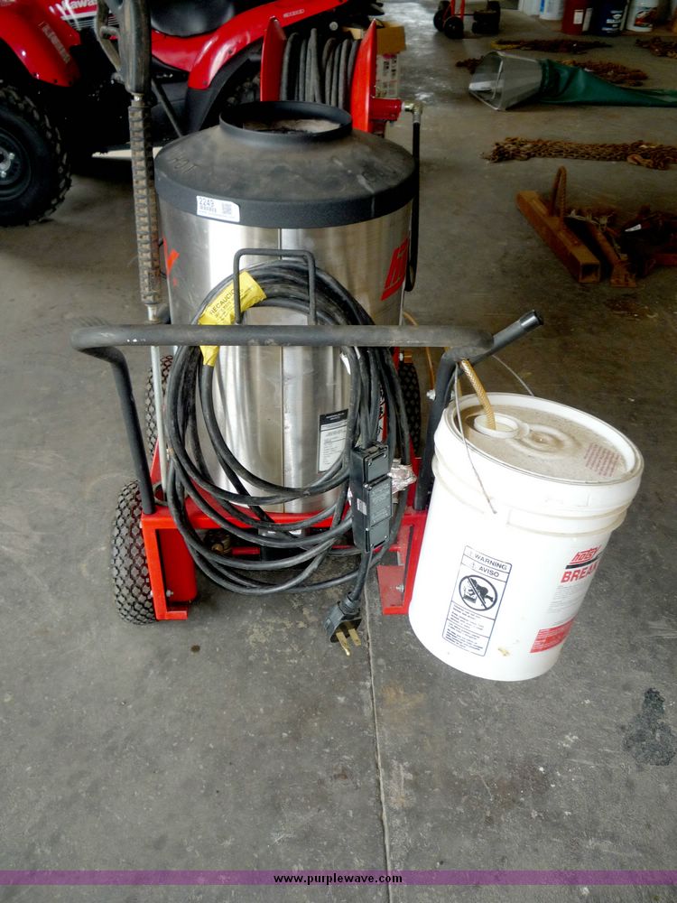 image for item 2249 Hotsy steam pressure washer