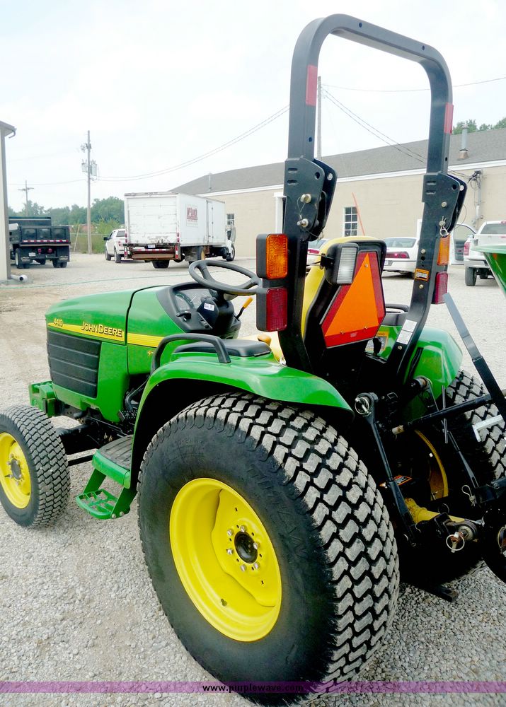 image for item 4078 2004 John Deere 4410 utility tractor