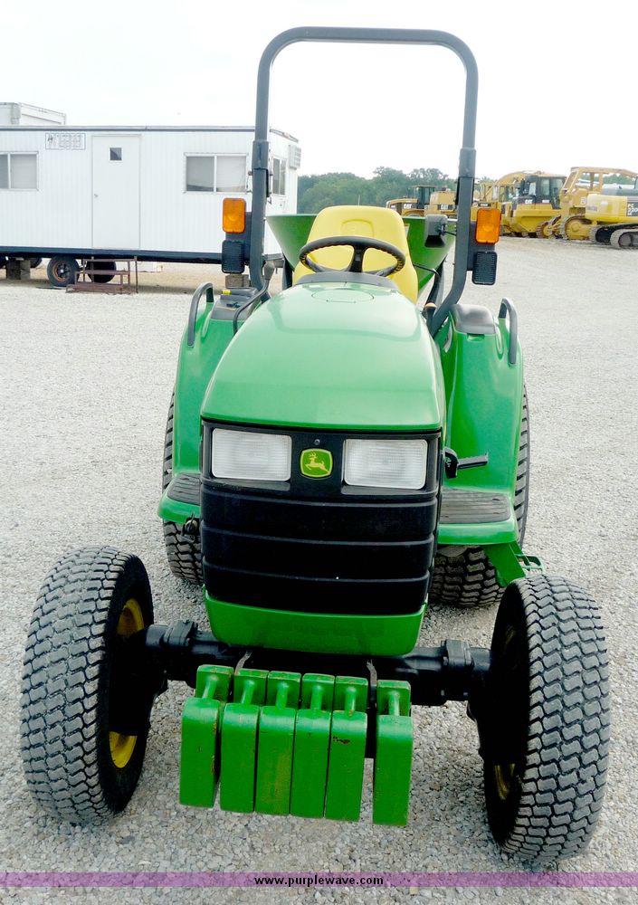 image for item 4078 2004 John Deere 4410 utility tractor