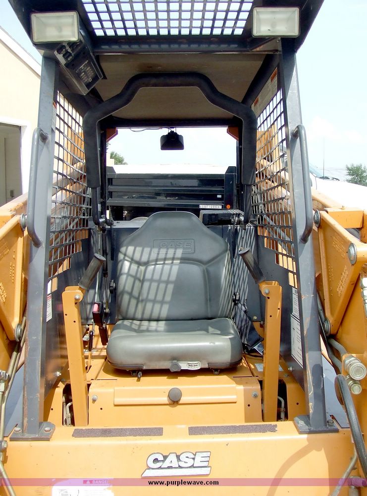 image for item 5885 Case 1845C skid steer