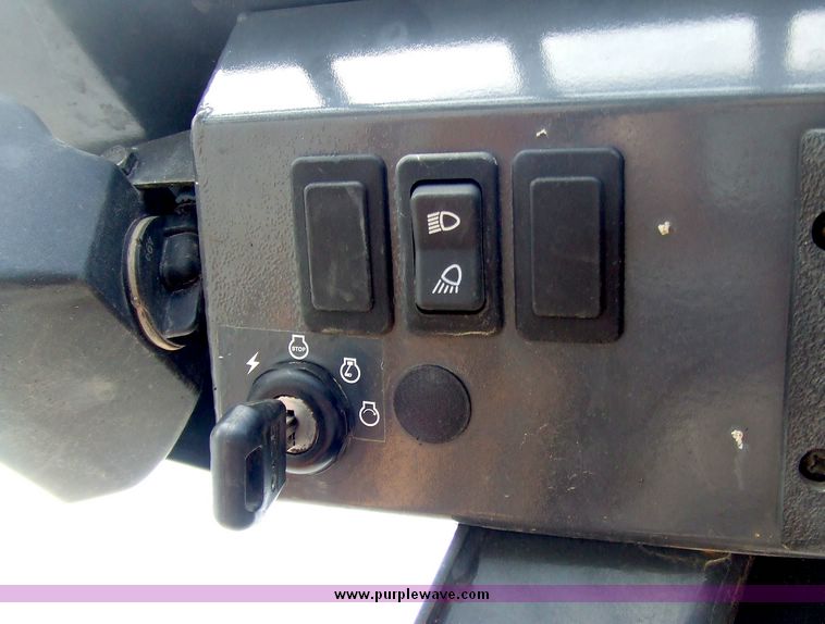 image for item 5885 Case 1845C skid steer