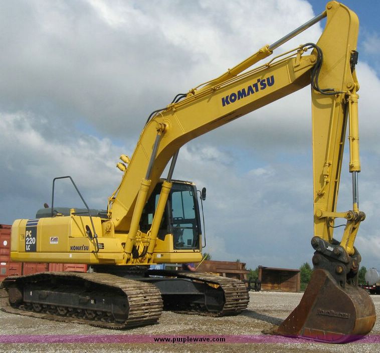 image for item 5961 2003 Komatsu PC220LC excavator