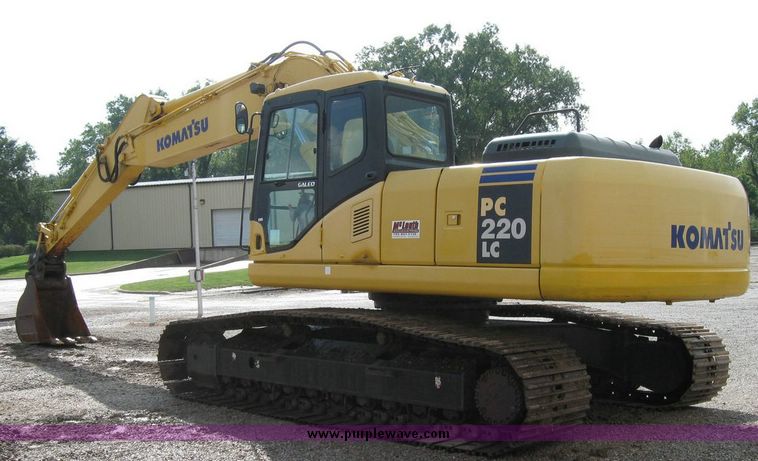 image for item 5961 2003 Komatsu PC220LC excavator