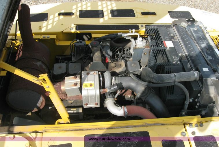 image for item 5961 2003 Komatsu PC220LC excavator