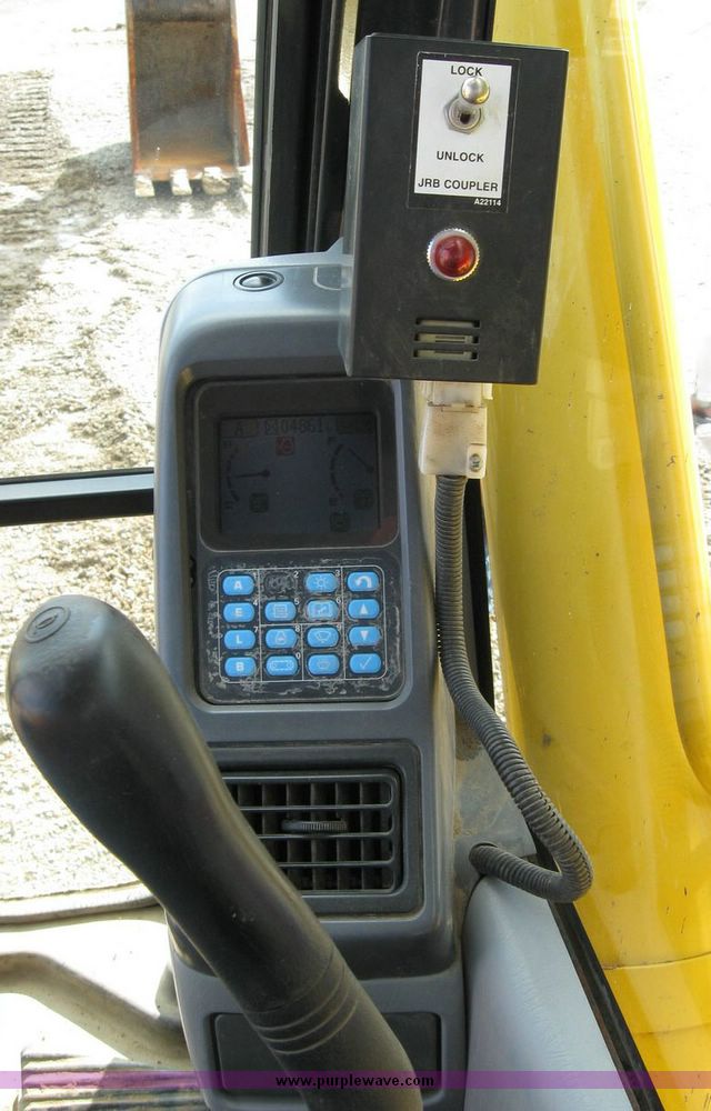 image for item 5961 2003 Komatsu PC220LC excavator