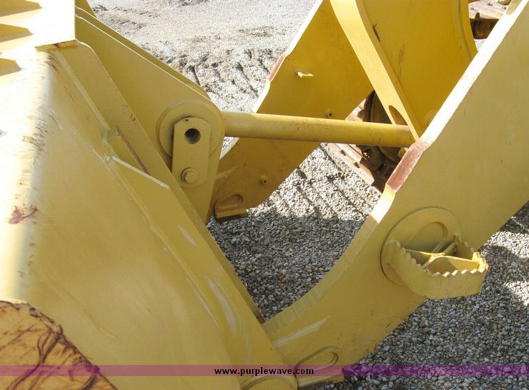 image for item 5963 2000 Caterpillar 963C track loader