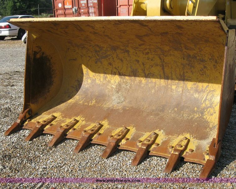 image for item 5963 2000 Caterpillar 963C track loader