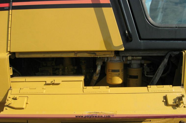 image for item 5963 2000 Caterpillar 963C track loader