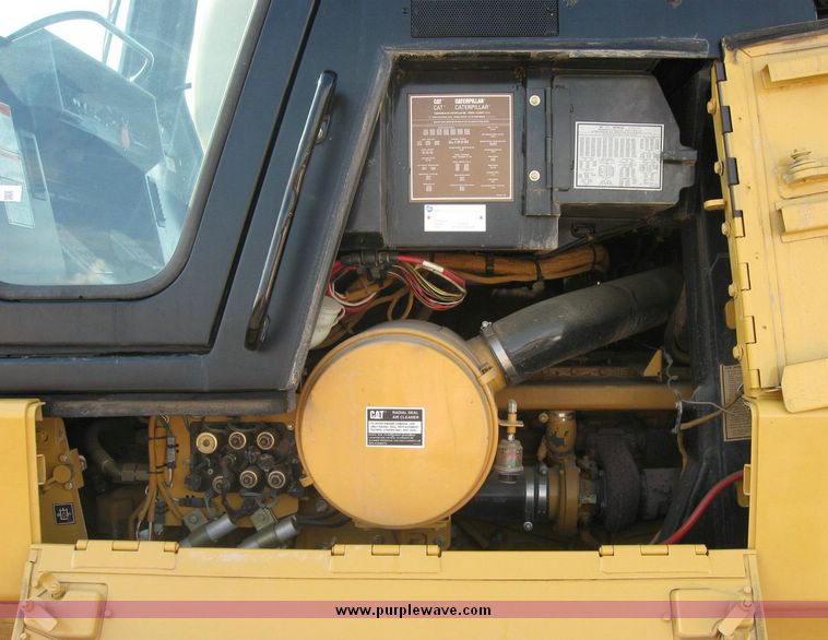 image for item 5963 2000 Caterpillar 963C track loader